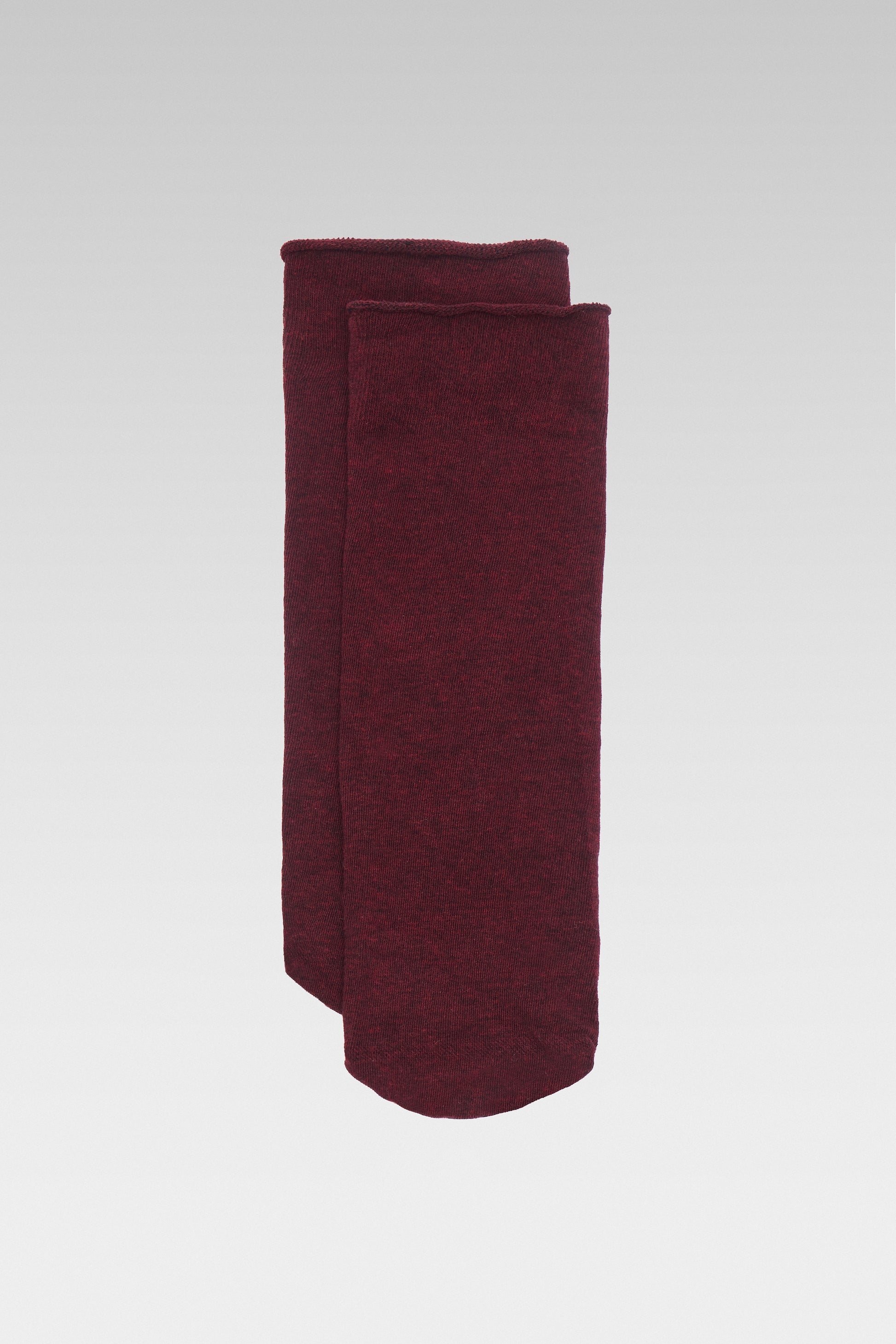 EDLA Ursa burgundy socks.